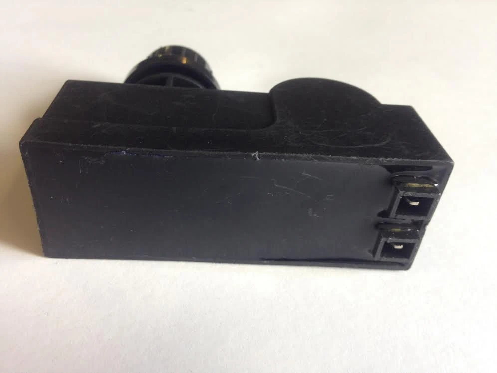 Universal 1.5v (2) Outlet Battery Powered Ignitor - 03320 - Image 2