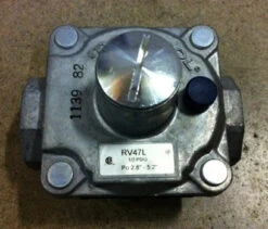 3/8-in Natural Gas Appliance Regulator - RV47L